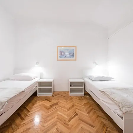 Mare & Filip Zaton (Dubrovnik-Neretva)