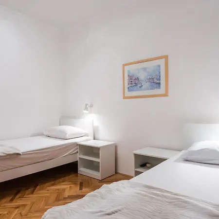 Mare & Filip Zaton (Dubrovnik-Neretva)